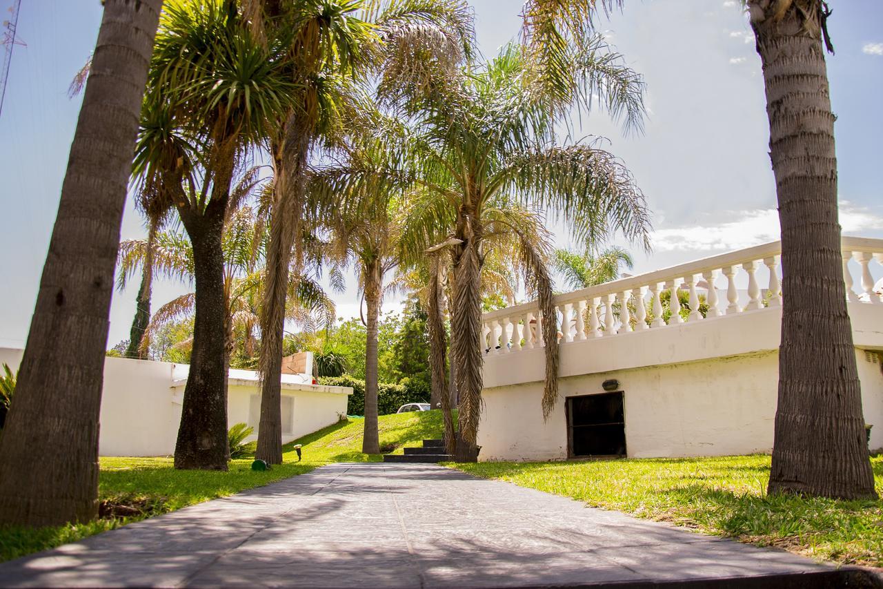 Hotel Saint Tropez Villa Carlos Paz Dış mekan fotoğraf