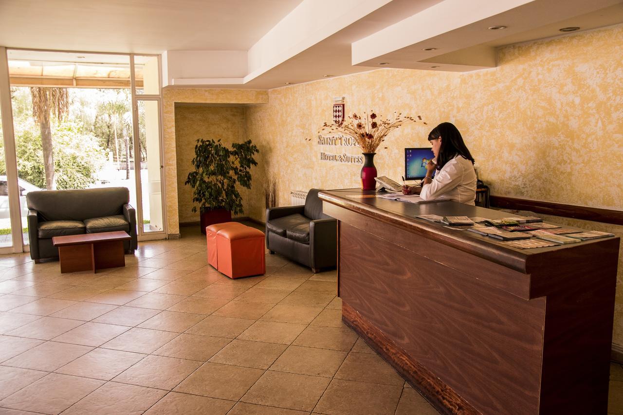 Hotel Saint Tropez Villa Carlos Paz Dış mekan fotoğraf