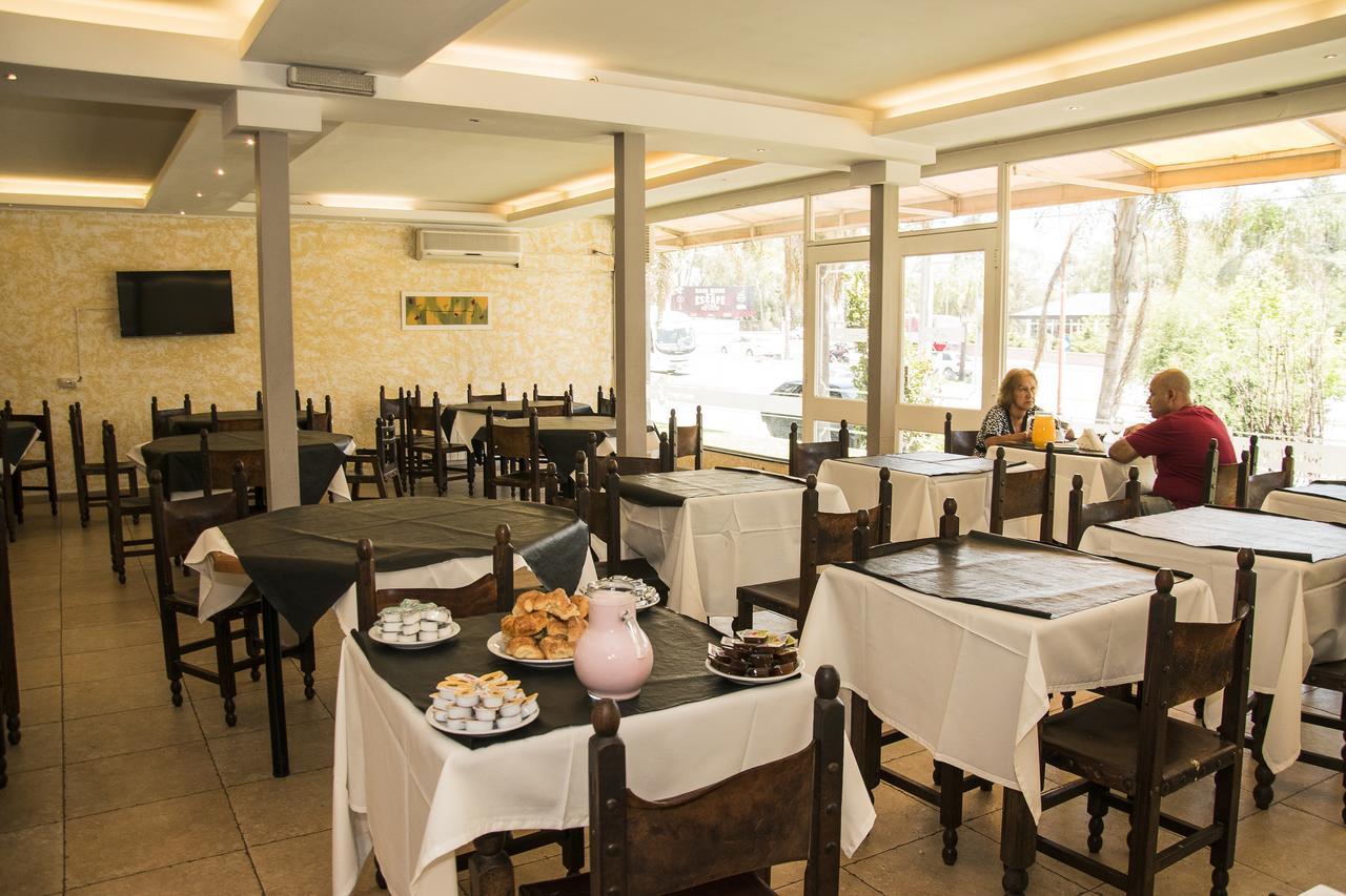 Hotel Saint Tropez Villa Carlos Paz Dış mekan fotoğraf