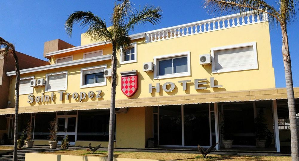 Hotel Saint Tropez Villa Carlos Paz Dış mekan fotoğraf